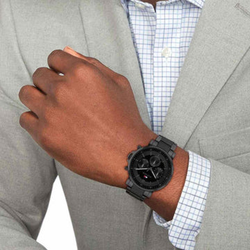 Ανδρικό ρολόι Tommy Hilfiger Tyson 1710590 με μαύρο ατσάλινο μπρασελέ και μαύρο καντράν διαμέτρου 44mm με ημερομηνία-ημέρα.